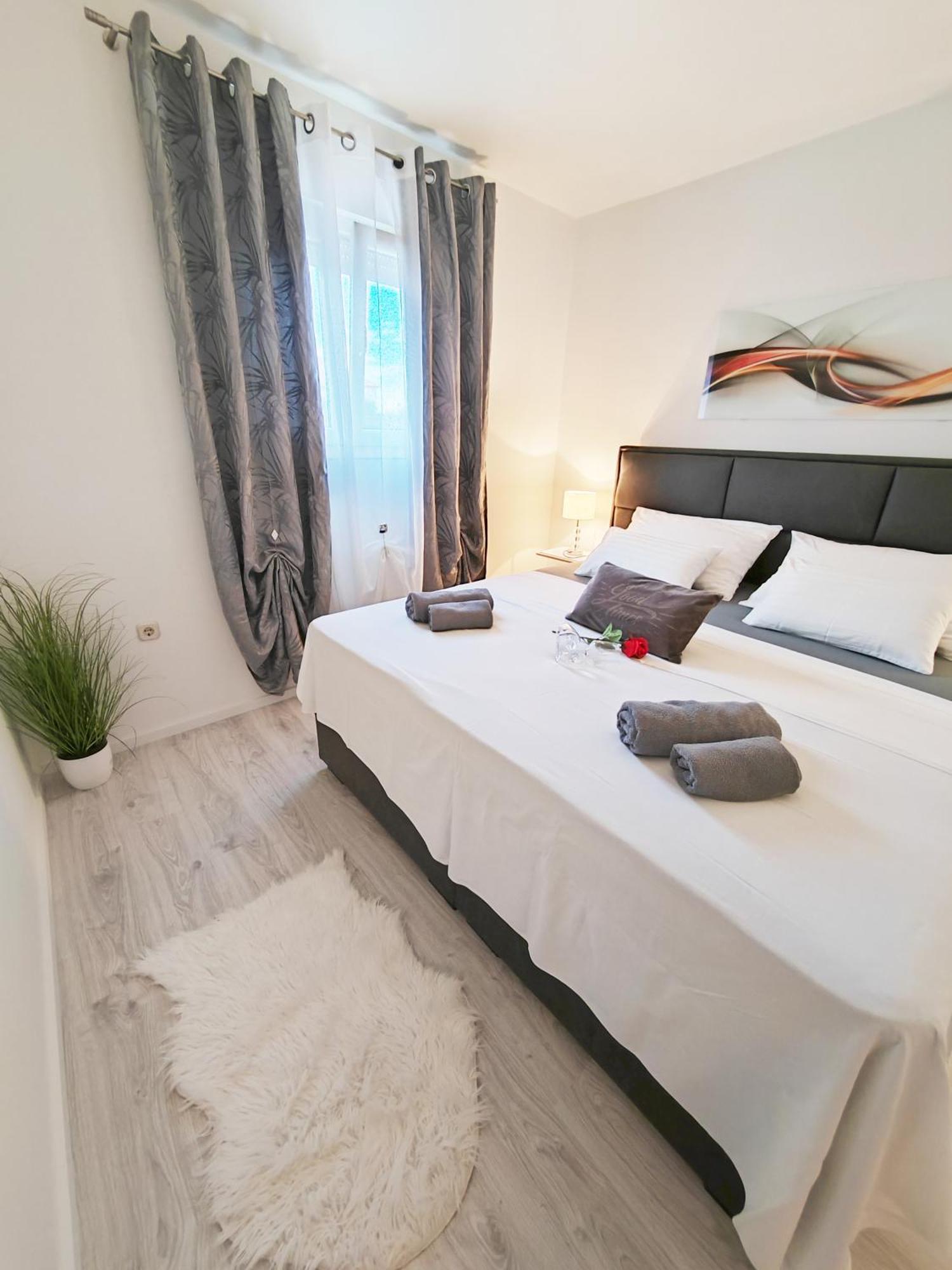 Apartment Toni With Private Parking Zadar Dış mekan fotoğraf